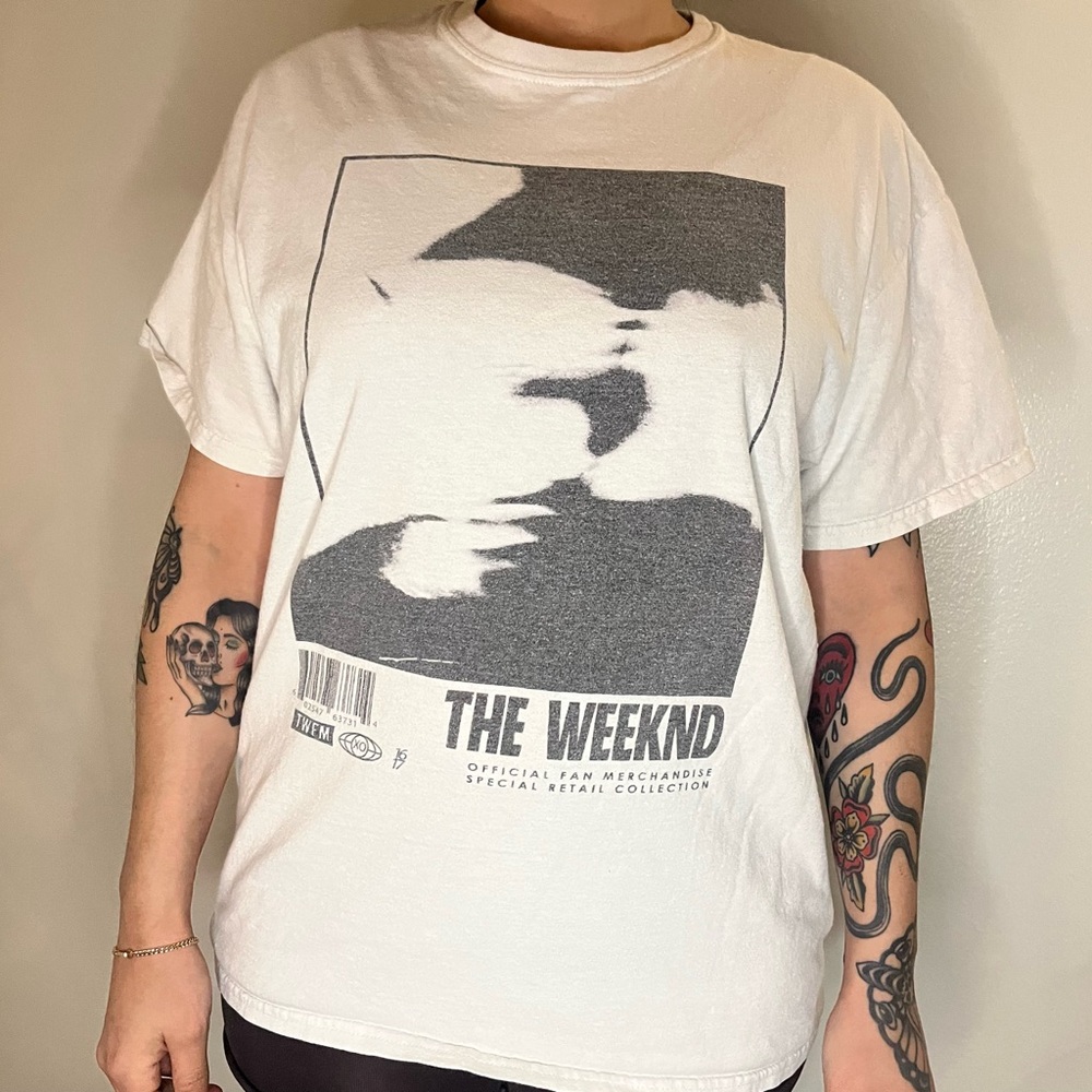The Weeknd “Blurry Photo” Tshirt - Large